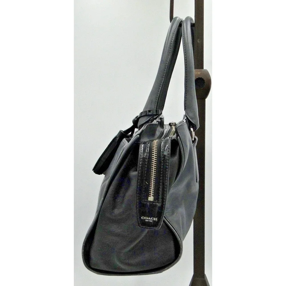 Coach Legacy Embossed‎ Leather Chelsea Handbag 25828 Gray Black Carryall Quilted